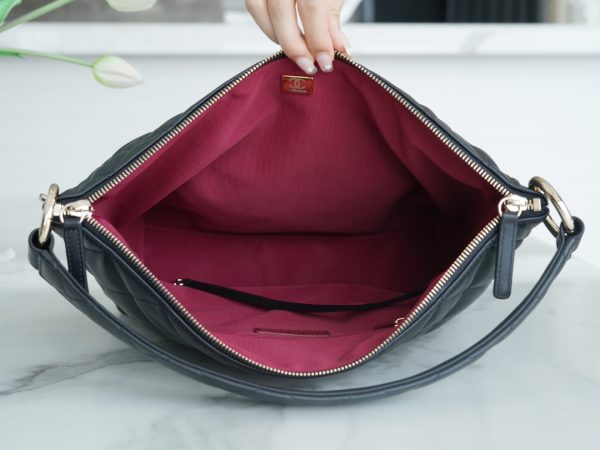 シャネル CHANEL バッグ 新作 2024 ブラック AS2352 ラムスキン シルバー金具 - 画像 (6)