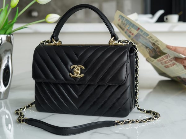 シャネル CHANEL バッグ 新作 2024 TrendyCC ブラック AS323 カーフスキン ゴールド金具