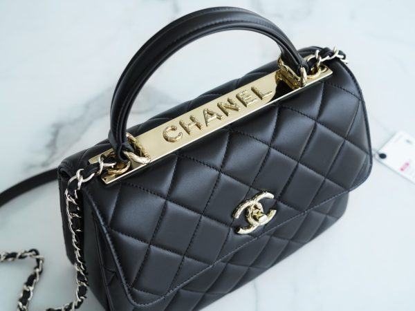 シャネル CHANEL バッグ 新作 2024 TrendyCC ブラック AS323 ラムスキン ゴールド金具 - 画像 (8)