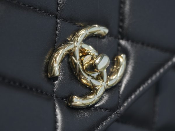 シャネル CHANEL バッグ 新作 2024 TrendyCC ブラック AS323 ラムスキン ゴールド金具 - 画像 (9)