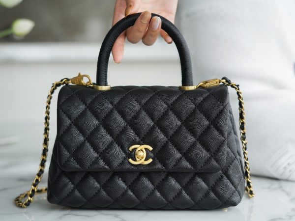 シャネル CHANEL バッグ 新作 2024 Coco Handle ブラック AS5503 キャビアスキン ゴールド金具 - 画像 (2)