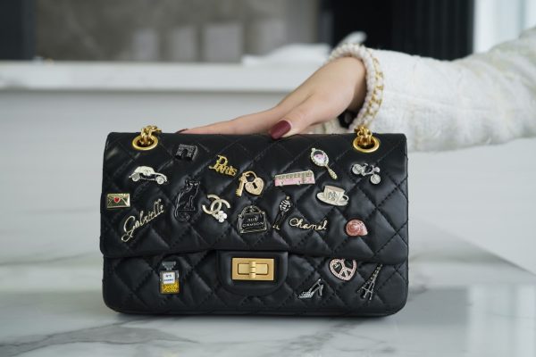 シャネル CHANEL バッグ 新作 2024 2.55 ブラック AS37586 ラムスキン ゴールド金具