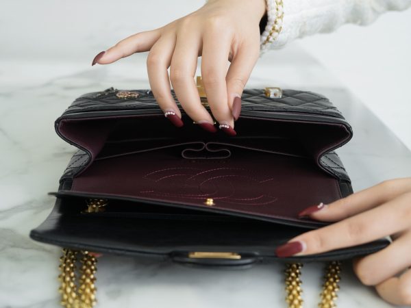 シャネル CHANEL バッグ 新作 2024 2.55 ブラック AS37586 ラムスキン ゴールド金具 - 画像 (4)