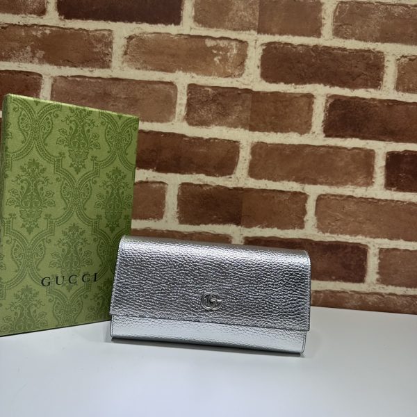 グッチ ダブルG コンチネンタルウォレット シルバー 774345 FACQC 5729 レザー シルバー金具