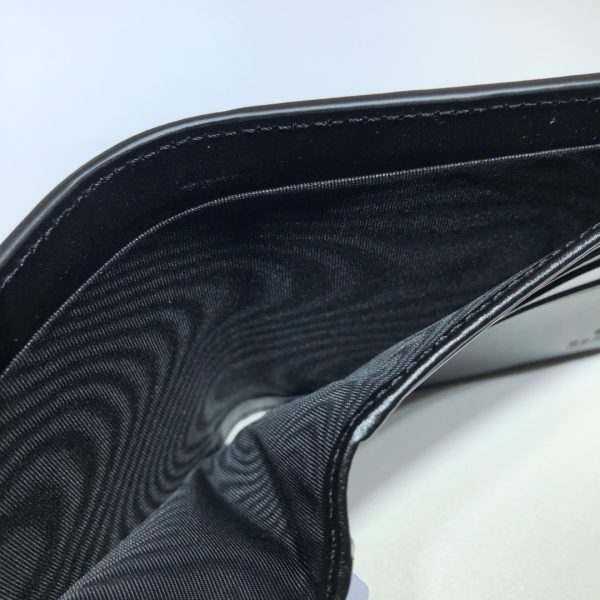 グッチ GGエンボス コインウォレット 二つ折り財布 ブラック 625558 レザー シルバー金具 - 画像 (6)