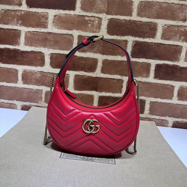 グッチ GGマーモント ハーフムーンシェイプ ミニバッグ レッド 699514 DTDHT 6832 レザー ゴールド金具