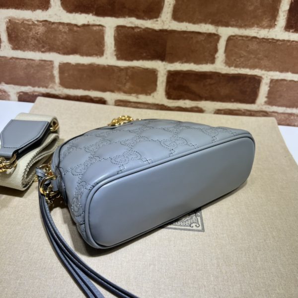 グッチ GGマトラッセ レザー スモール バッグ ダークグリーン 702229 UM8HG 3341 GGマトラッセ ゴールド金具 - 画像 (4)
