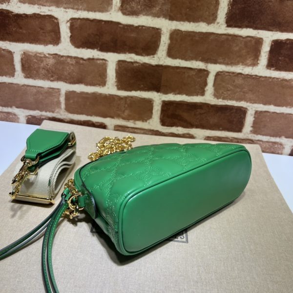 グッチ GGマトラッセ レザー スモール バッグ グリーン 702229 UM8HG 3404 GGマトラッセ ゴールド金具 - 画像 (4)