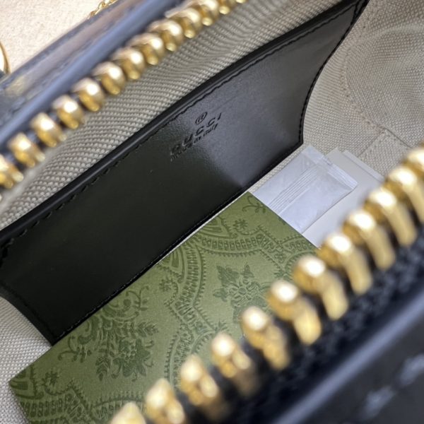 グッチ GGマトラッセ レザー ミニ バック ブラック 702251 UM8HG 1000 レザー ゴールド金具 - 画像 (9)