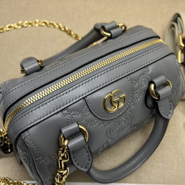 グッチ GGマトラッセ レザー ミニ バック ダークグリーン 702251 UM8HG 3341 レザー ゴールド金具 - 画像 (5)