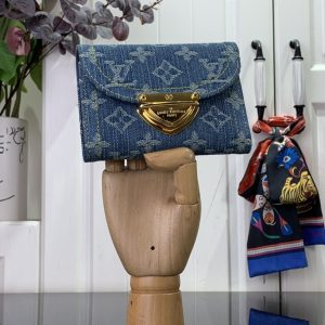 最高級ルイヴィトンスーパーコピー ルイヴィトン財布コピー 新作 LV リミックス ポルトフォイユ･ヴィクトリーヌ ブルーデニム M82959 モノグラム･デニム ゴールド金具