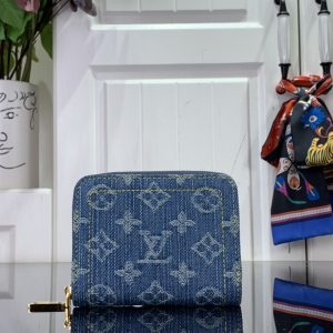 最高級ルイヴィトンスーパーコピー ルイヴィトン財布コピー 新作 LV リミックス ジッピー･コイン パース ブルーデニム M82957 モノグラム･デニム ゴールド金具