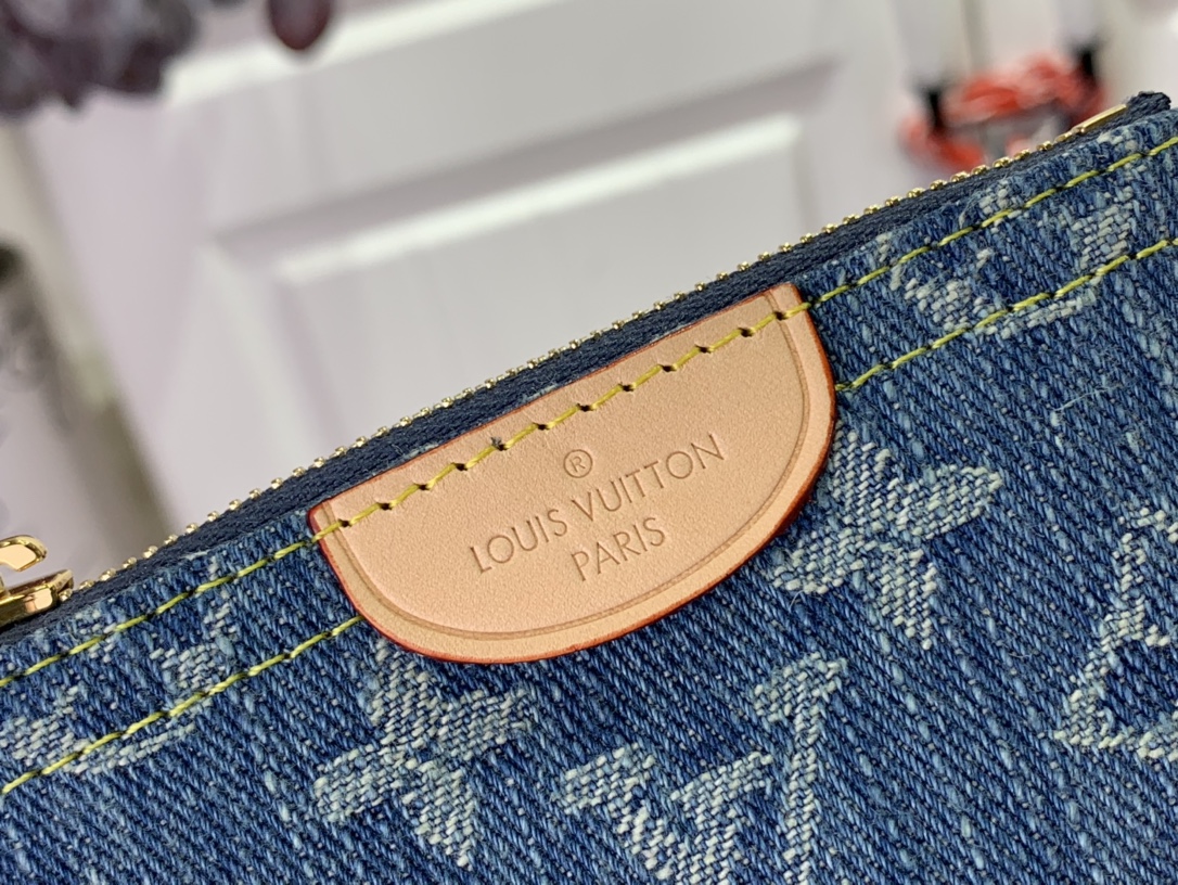 最高級ルイヴィトンスーパーコピー ルイヴィトンカードキーケースコピー 新作 LV リミックス カードキーケース ポシェット・クレ ブルーデニム M82961 モノグラム・デニム ゴールド金具 - 画像 (4)