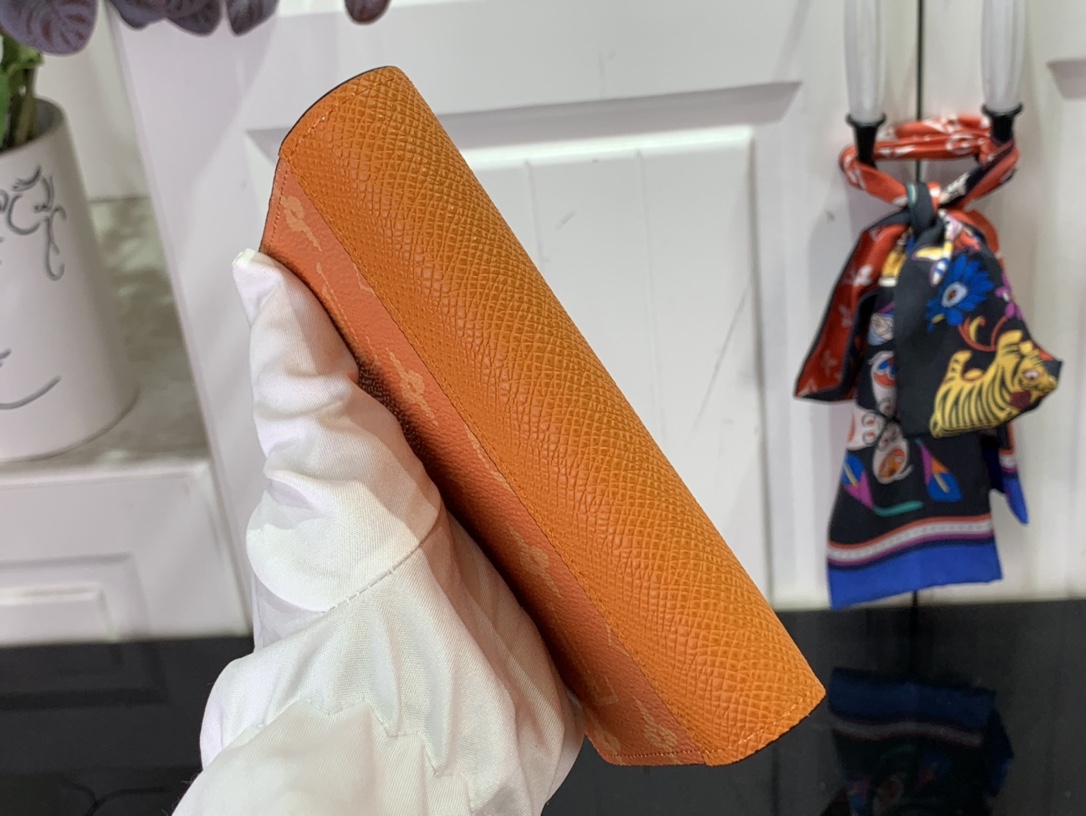 最高級ルイヴィトンスーパーコピー ルイヴィトンカードケースコピー クーヴェルテュール・パスポール NM タンジェリン M31050 モノグラム・キャンバス - 画像 (8)