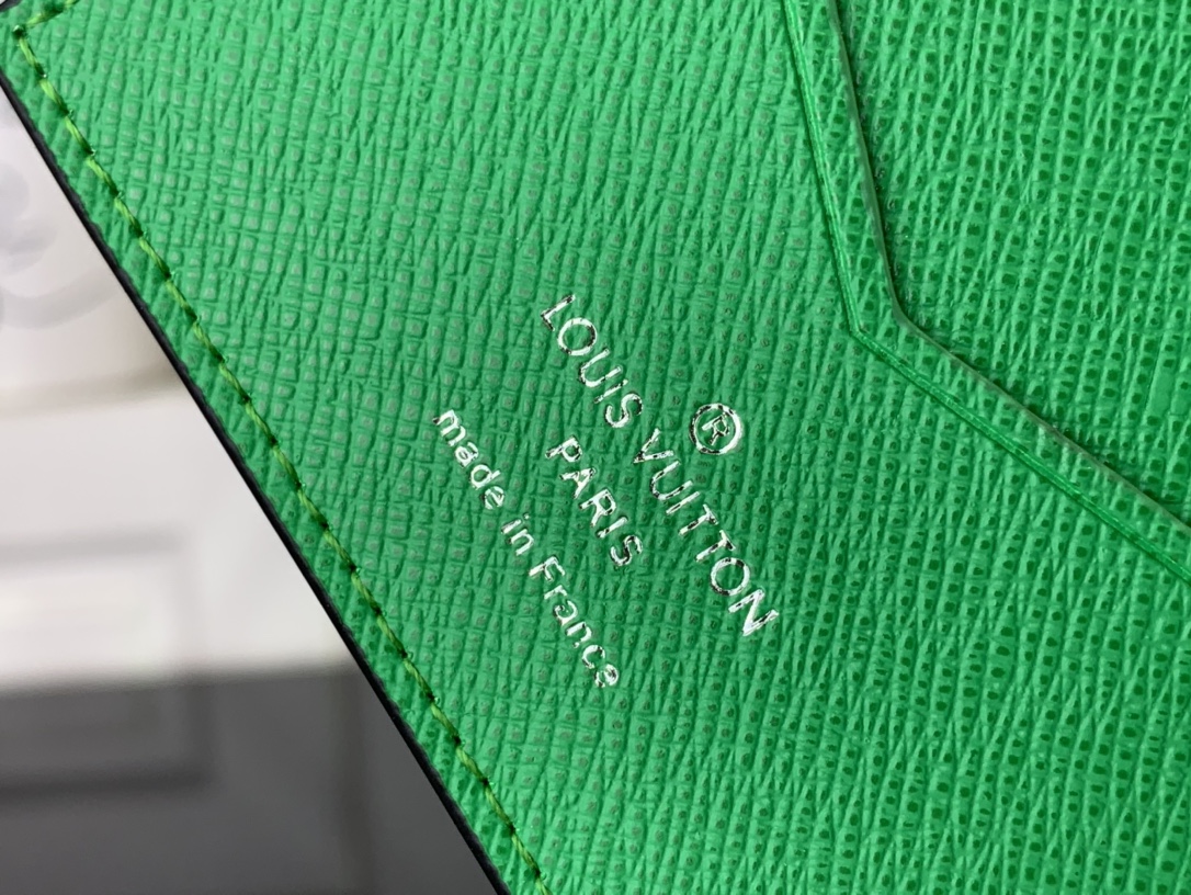 最高級ルイヴィトンスーパーコピー ルイヴィトンカードケースコピー クーヴェルテュール・パスポール NM ヴェール M31030 モノグラム・キャンバス - 画像 (7)
