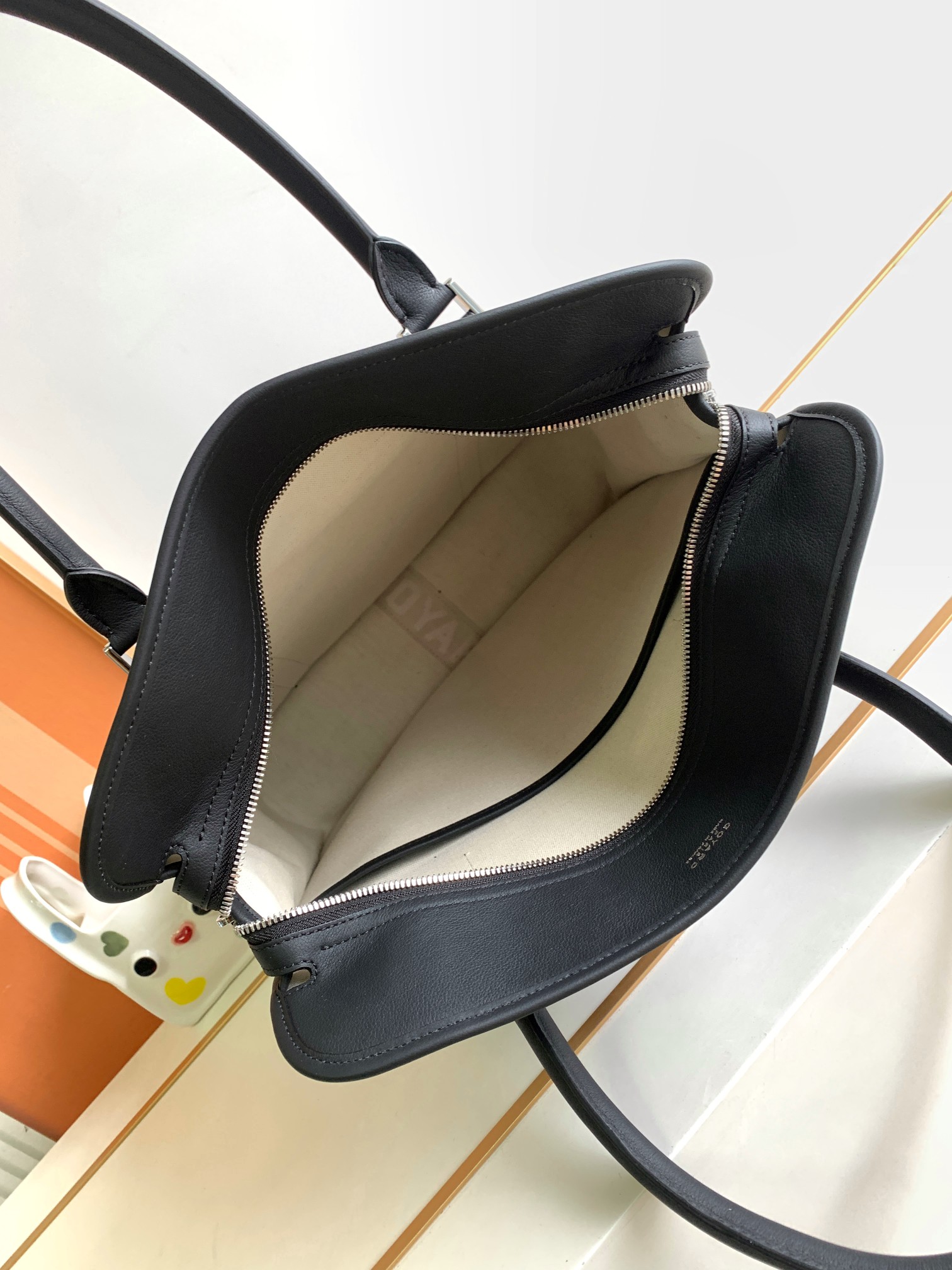 最高級ゴヤールスーパーコピー ゴヤールボストンバッグコピー ブルゴーニュ バッグ ブラック BOURGOMMLTY01CL01P レザー シルバー金具 - 画像 (4)