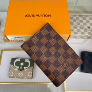 最高級ルイヴィトンスーパーコピー ルイヴィトン財布コピー パスポートカバー クーヴェルテュール･パスポール NM ダミエ N64412 ダミエ･エベヌ キャンバス
