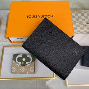 最高級ルイヴィトンスーパーコピー ルイヴィトン財布コピー パスポートカバー クーヴェルテュール･パスポール NM ブラック M64596 タイガ･レザー