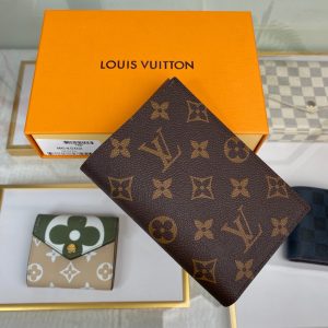 最高級ルイヴィトンスーパーコピー ルイヴィトン財布コピー パスポートカバー クーヴェルテュール･パスポール NM ダークブラウン M64502 モノグラム･キャンバス