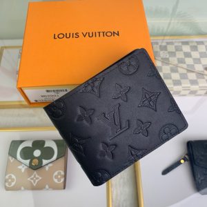 最高級ルイヴィトンスーパーコピー ルイヴィトン財布コピー ポルトフォイユ･ミュルティプル ブラック M62901 モノグラム･シャドウ レザー