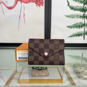 最高級ルイヴィトンスーパーコピー ルイヴィトン財布コピー ポルトフォイユ･ヴィクトリーヌ ローズ・バレリーヌ N61700 ダミエ･エベヌ キャンバス ゴールド金具