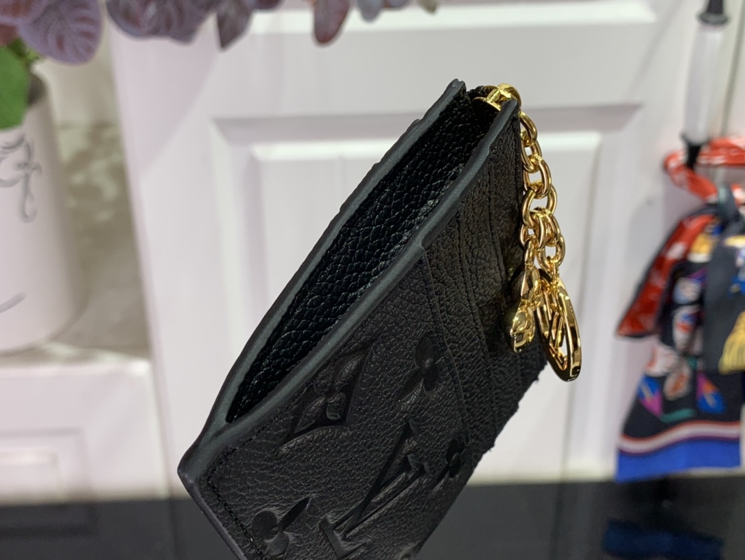 最高級ルイヴィトンスーパーコピー ルイヴィトンカードケースコピー ポルト カルト・フローラ ブラック M82639 モノグラム・アンプラント レザー ゴールド金具 - 画像 (5)