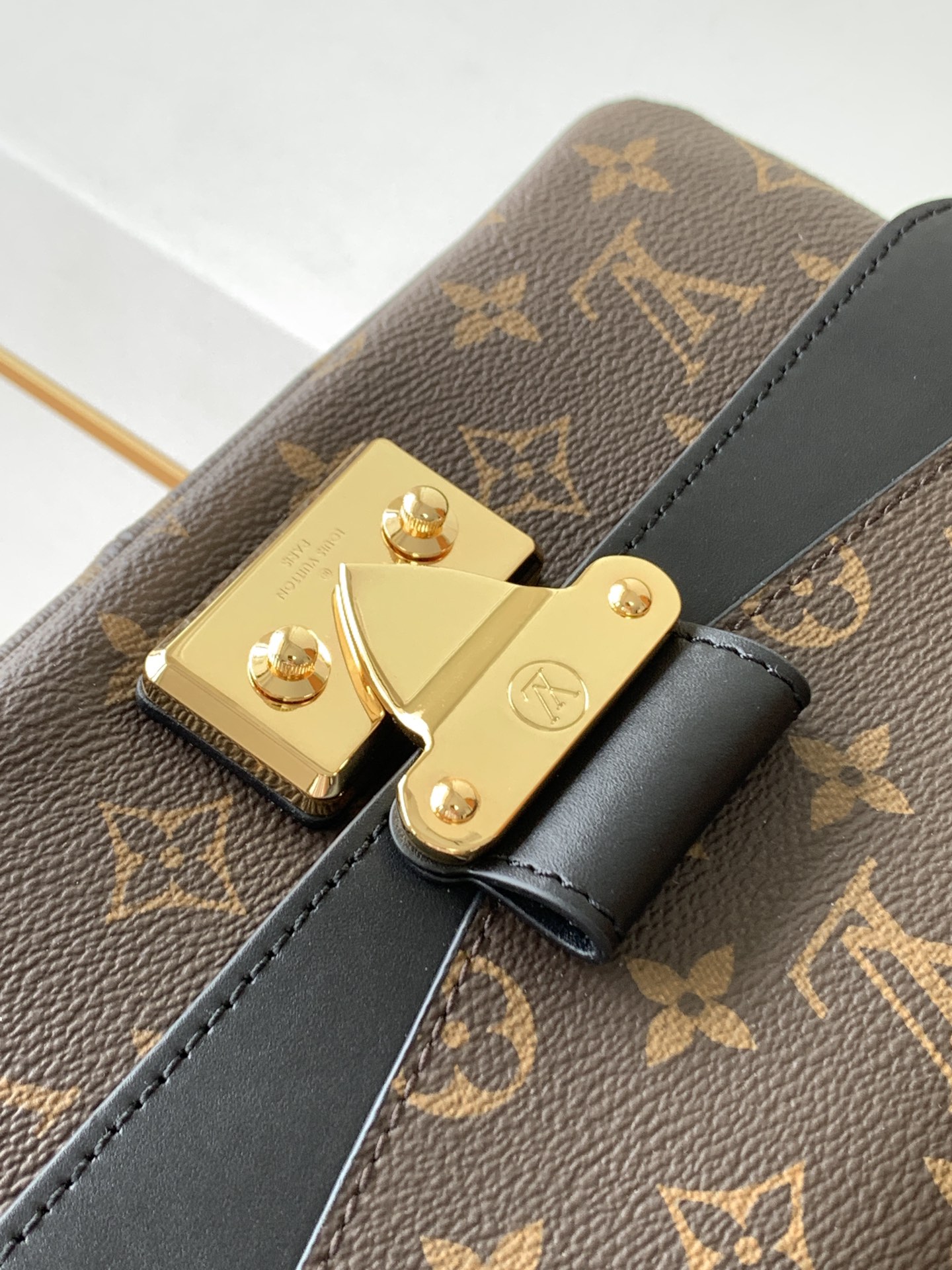 最高級ルイヴィトンスーパーコピー ルイヴィトン モノグラムバッグ コピー マルソー ブラック M46126 モノグラム・キャンバス ゴールド金具 - 画像 (6)
