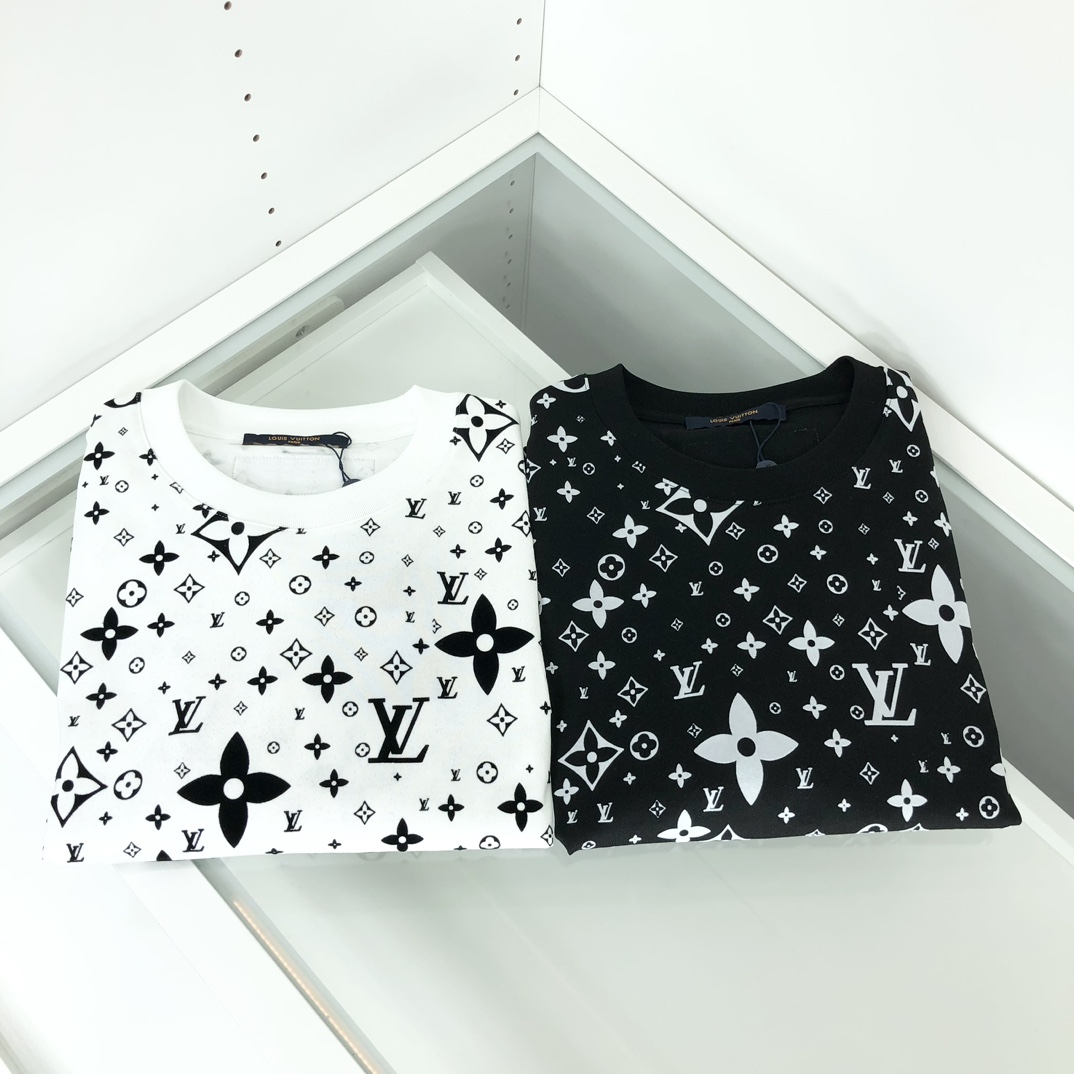 最高級ルイヴィトンスーパーコピー服 ルイヴィトンTシャツコピー フローラルモノグラムTシャツ ブラック 202405033 コットン 100% - 画像 (2)