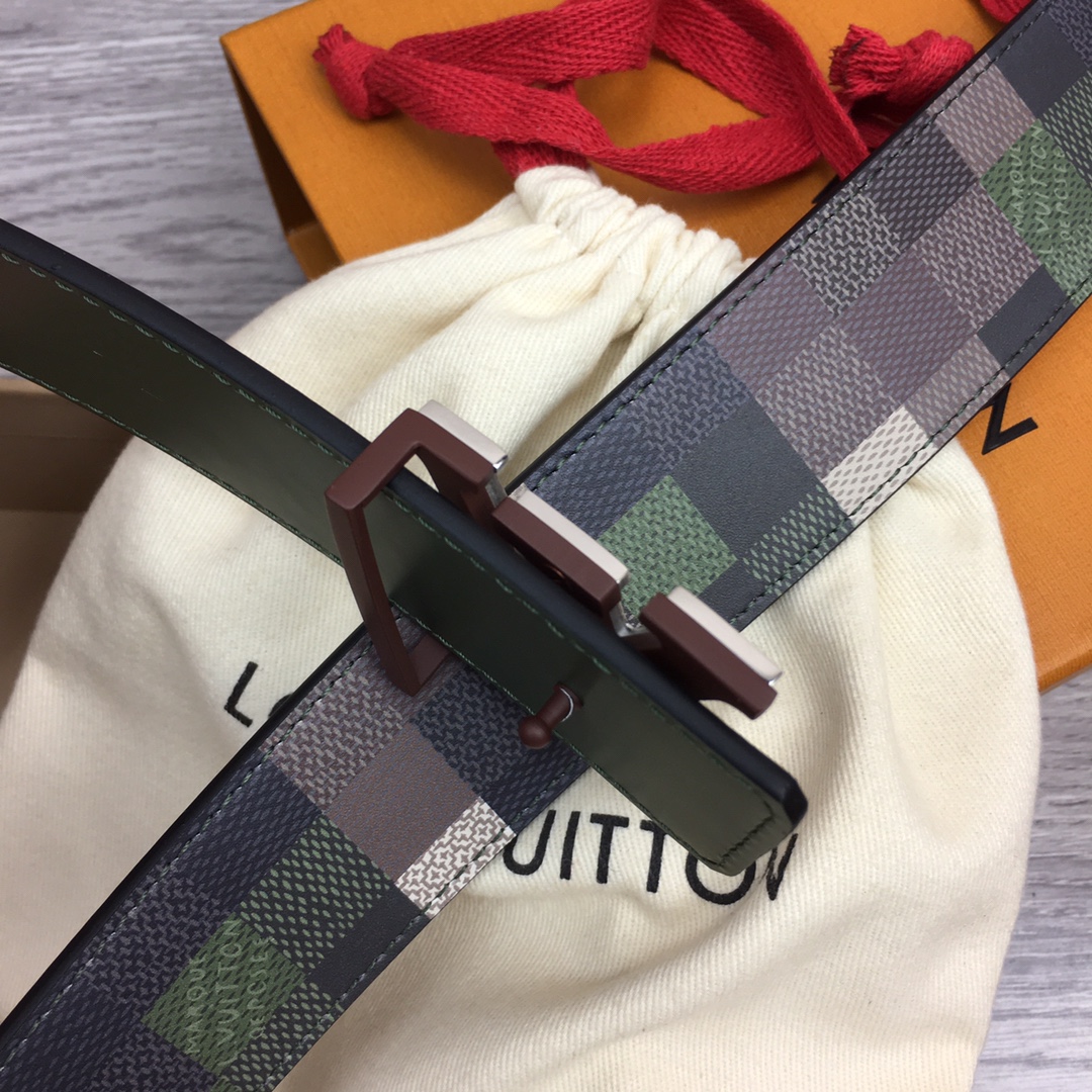 最高級ルイヴィトンスーパーコピー ルイヴィトンベルトコピー ベルト・LV メガ ピクセル 40MM リバーシブル M8470U グリーン レザー シルバー金具 202404547 - 画像 (5)