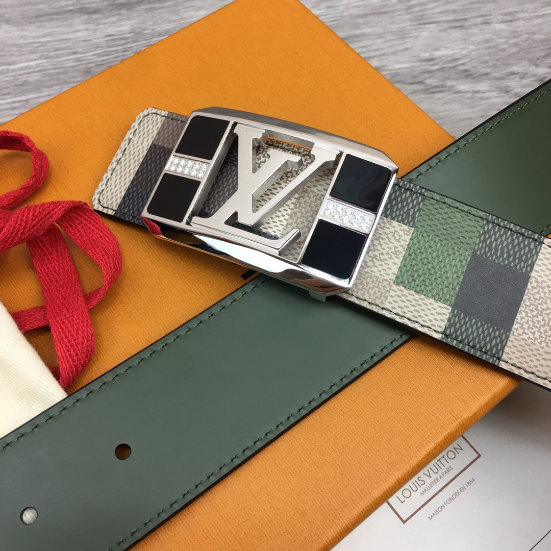 最高級ルイヴィトンスーパーコピー ルイヴィトンベルトコピー ベルト・LV メガ ピクセル 40MM リバーシブル M8470U グリーン レザー シルバー金具 202404548 - 画像 (8)