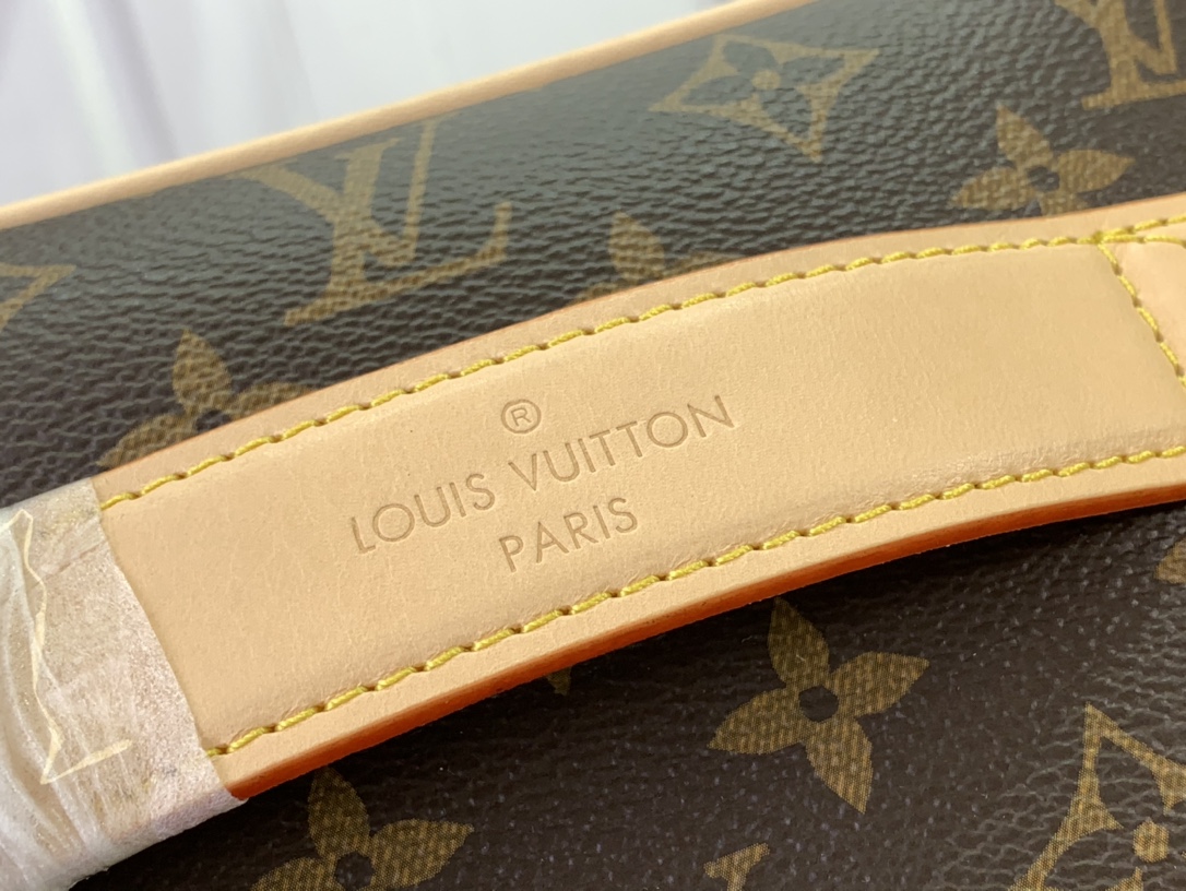 ルイヴィトン バスルームポーチ 新作 Louis Vuitton トイレタリー・バッグ ダークブラウン M11750 モノグラム・キャンバス ゴールド金具 - 画像 (6)