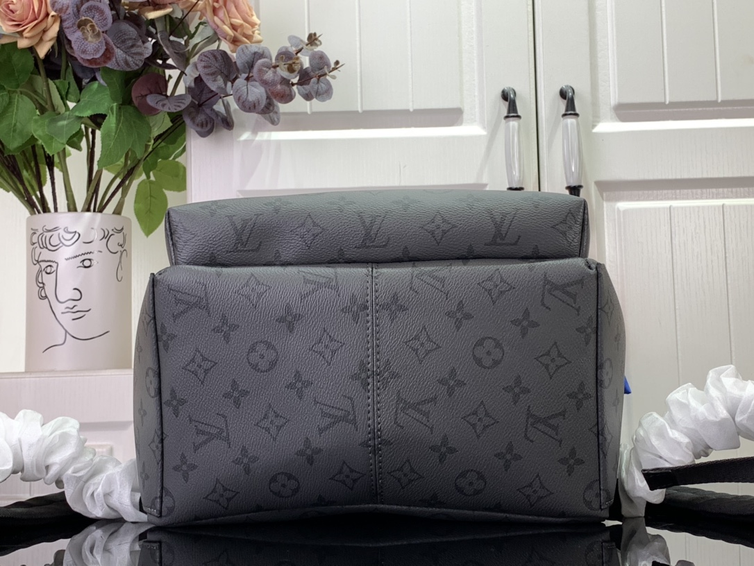 ルイヴィトン リュック 新作 Louis Vuitton ディスカバリー・バックパック PM ターコイズ M11641 モノグラム・エクリプス ブラック金具 - 画像 (6)