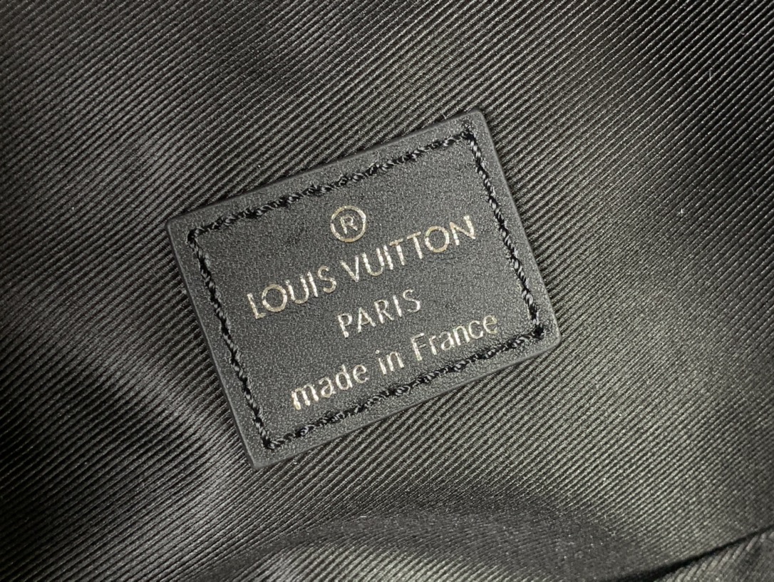 ルイヴィトン リュック 新作 Louis Vuitton ディスカバリー・バックパック PM ターコイズ M11641 モノグラム・エクリプス ブラック金具 - 画像 (3)