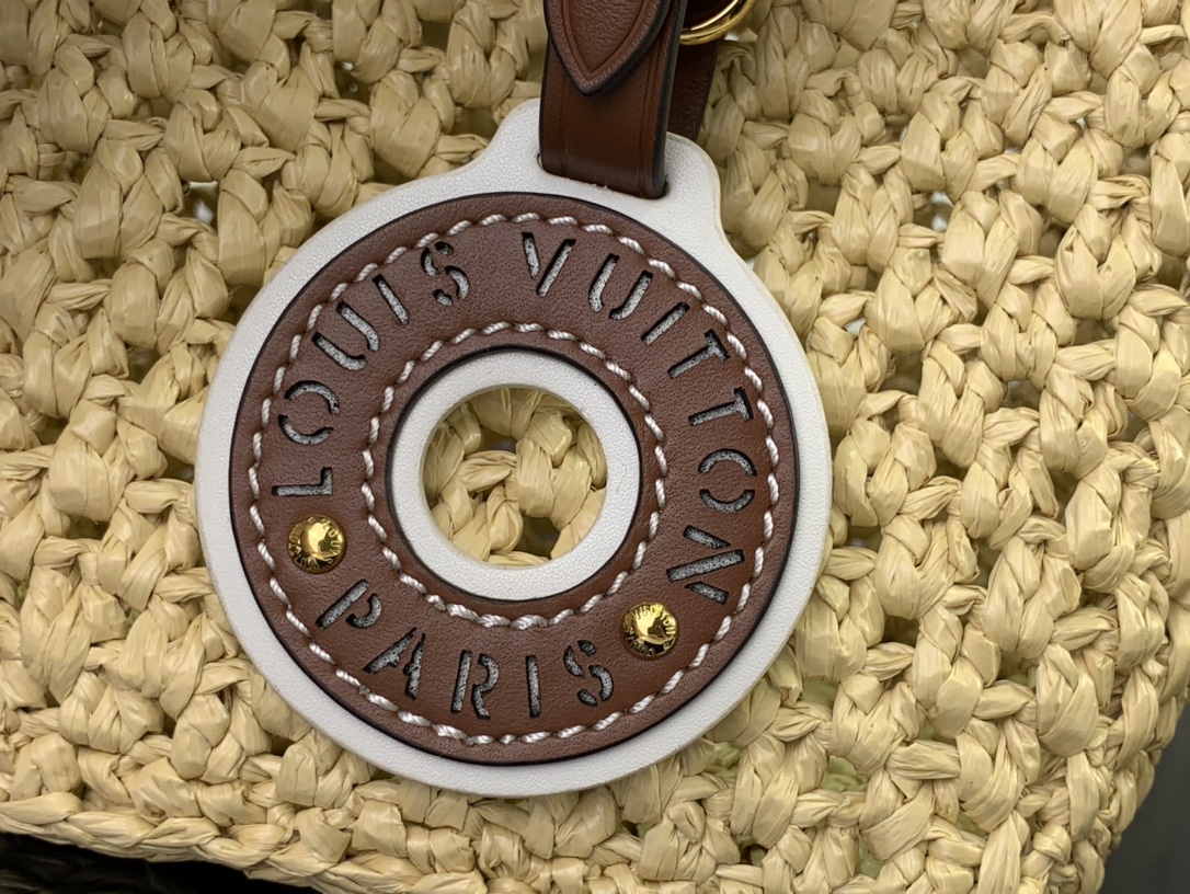 ルイヴィトン ショルダーバッグ 新作 Louis Vuitton ノエ・パース 2024新作 ナチュラル / タン M83521 ラフィア(ヤシ) ゴールド金具 - 画像 (6)