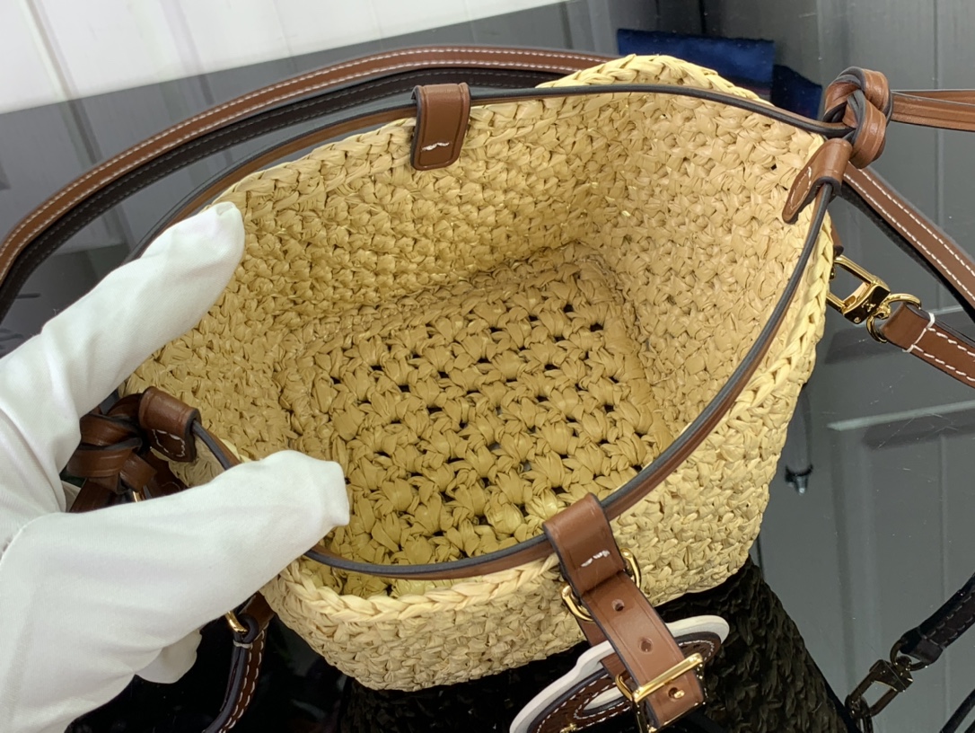 ルイヴィトン ショルダーバッグ 新作 Louis Vuitton ノエ・パース 2024新作 ナチュラル / タン M83521 ラフィア(ヤシ) ゴールド金具 - 画像 (2)