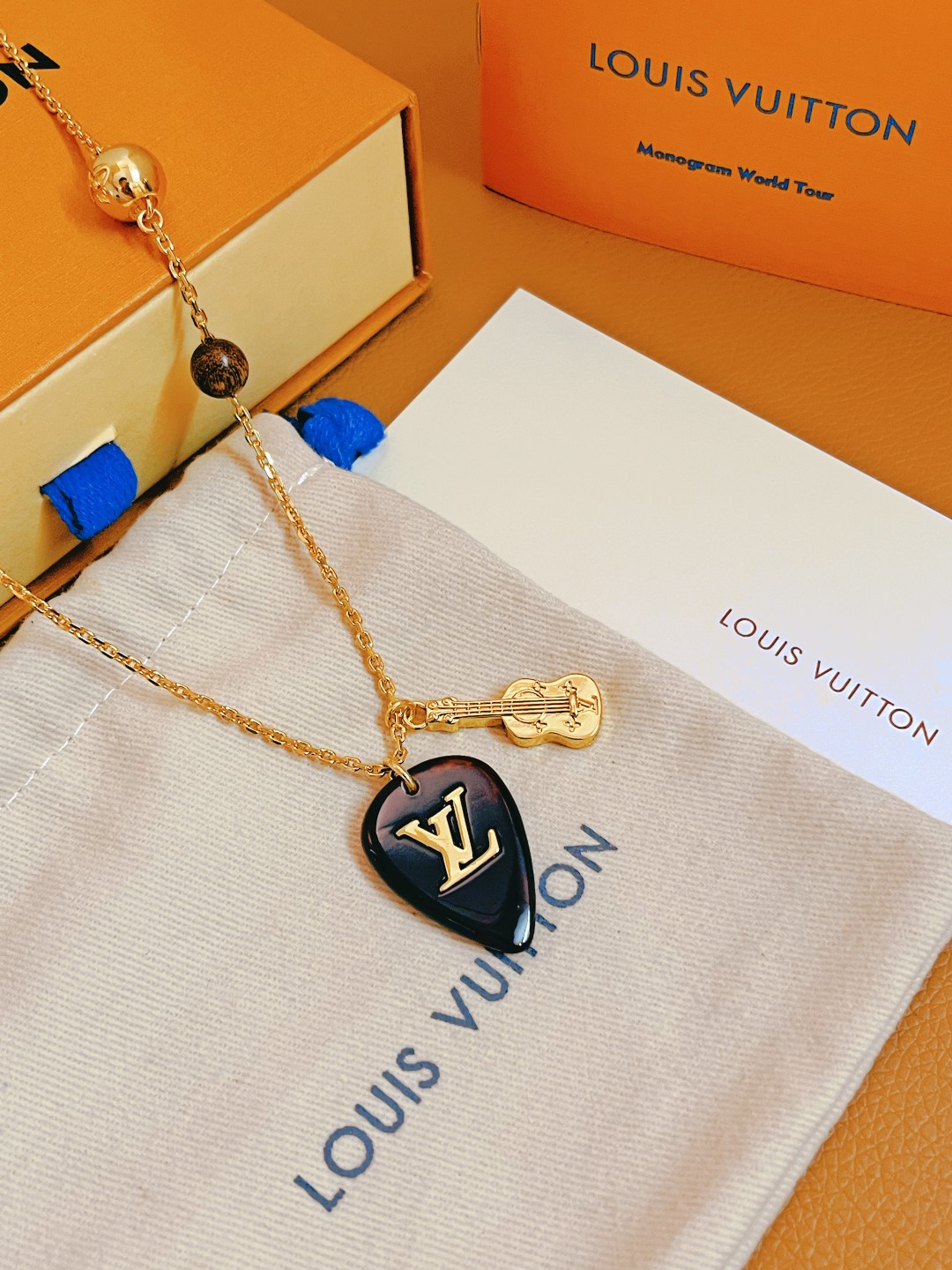 最高級ルイヴィトンスーパーコピー ルイヴィトンネックレスコピー ペンダント・LV ピックス M01865 ゴールド - 画像 (6)