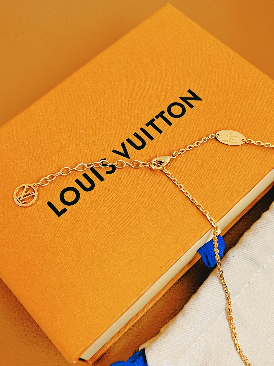 最高級ルイヴィトンスーパーコピー ルイヴィトンネックレスコピー ペンダント・LV ピックス M01865 ゴールド - 画像 (2)
