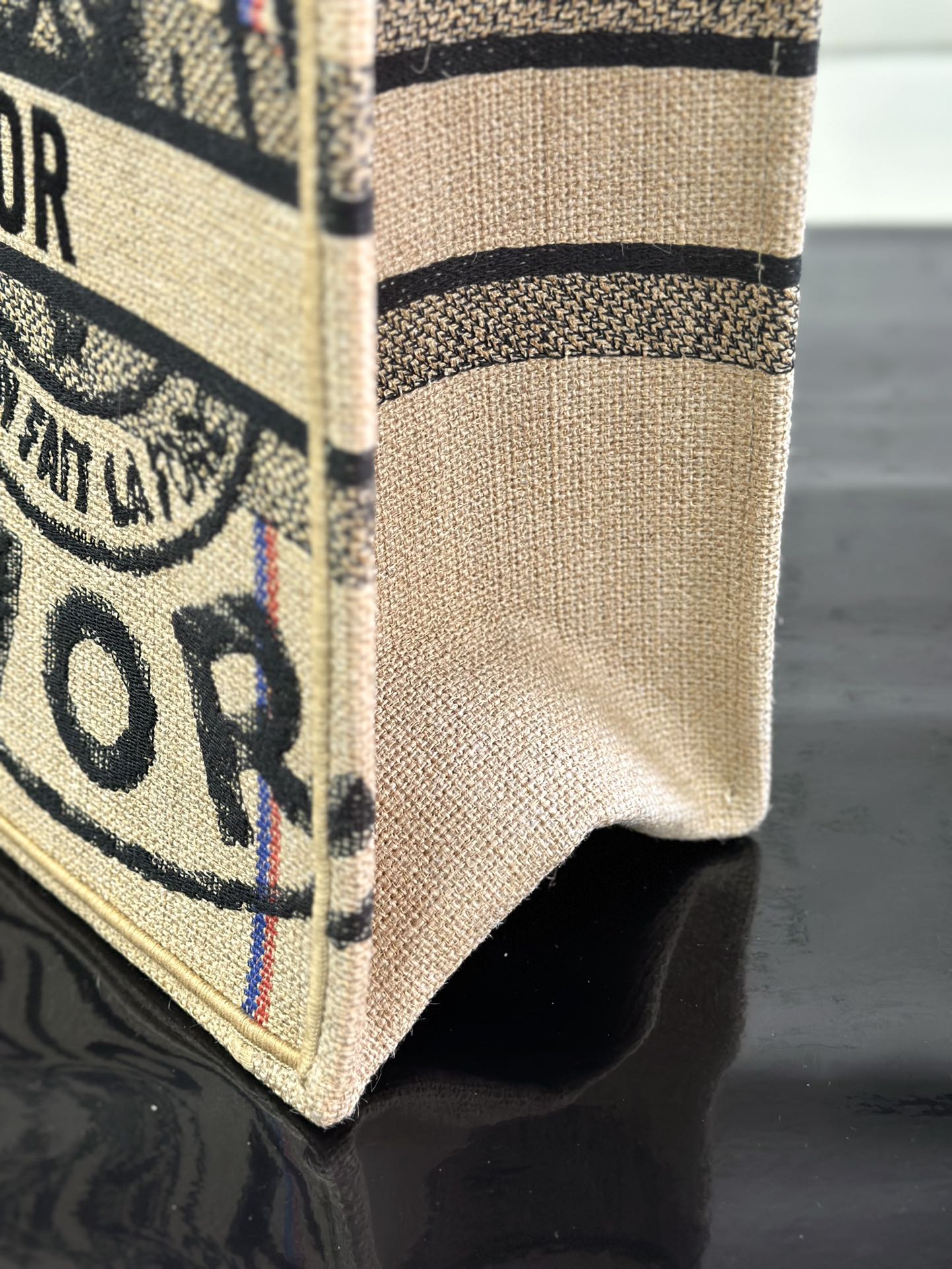 最高級ディオールスーパーコピー ディオールバッグコピー Dior Book Tote バッグ ラージ M1286ZTDT_M918 ベージュ - 画像 (5)