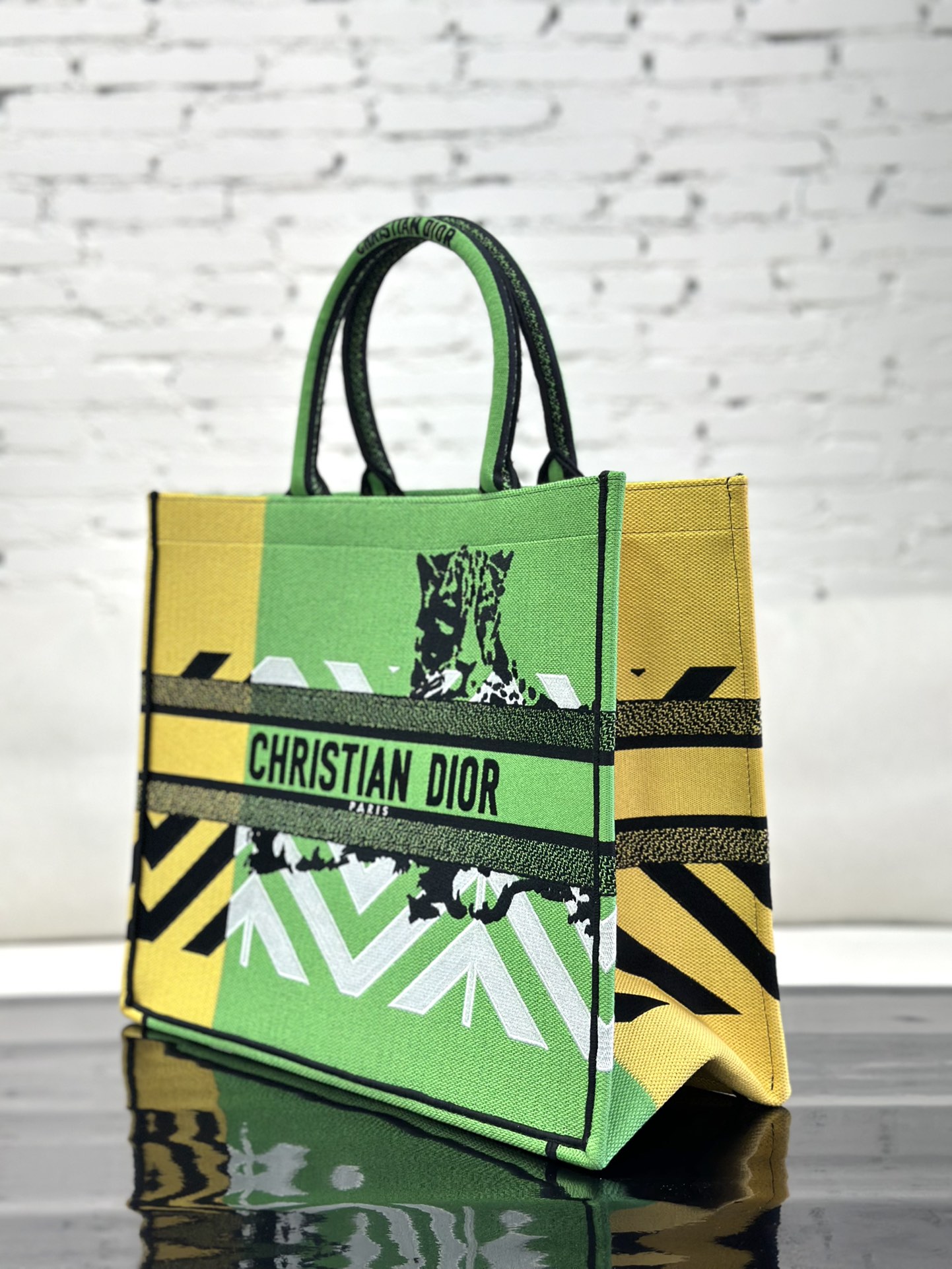 最高級ディオールスーパーコピー ディオールバッグコピー Dior Book Tote バッグ ラージ M1286ZTDT_M51E グリーン - 画像 (9)
