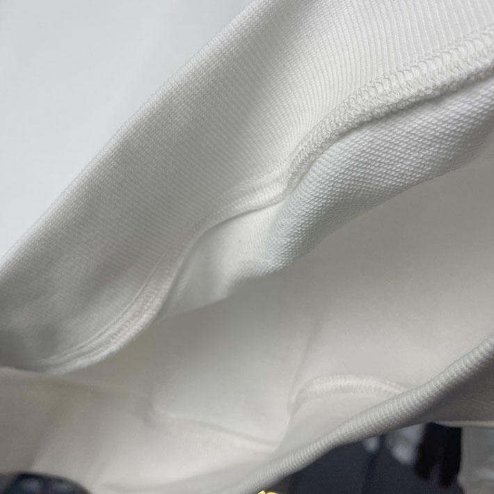 最高級モンクレールスーパーコピー モンクレールスウェットシャツコピー MONCLER 服 スウェットシャツ 2024秋冬新作 ホワイト J20918G0002989ANG034 コットン 100% - 画像 (2)