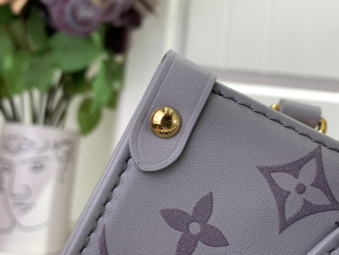 ルイヴィトン ハンドバッグ 新作 Louis Vuitton オンザゴー PM トリアノン グレー M12465 カーフレザー ゴールド金具 - 画像 (6)