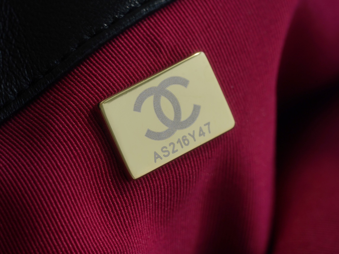 最高級シャネルスーパーコピー シャネルバッグコピー CHANEL 19 マキシ ハンドバッグ ブラック AS1162 B04852 94305 ラムスキン ゴールド金具 - 画像 (2)