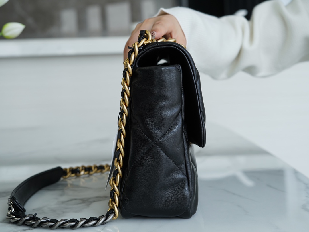 最高級シャネルスーパーコピー シャネルバッグコピー CHANEL 19 ラージ ハンドバッグ ブラック AS1161 B04852 94305 ラムスキン ゴールド金具 - 画像 (9)