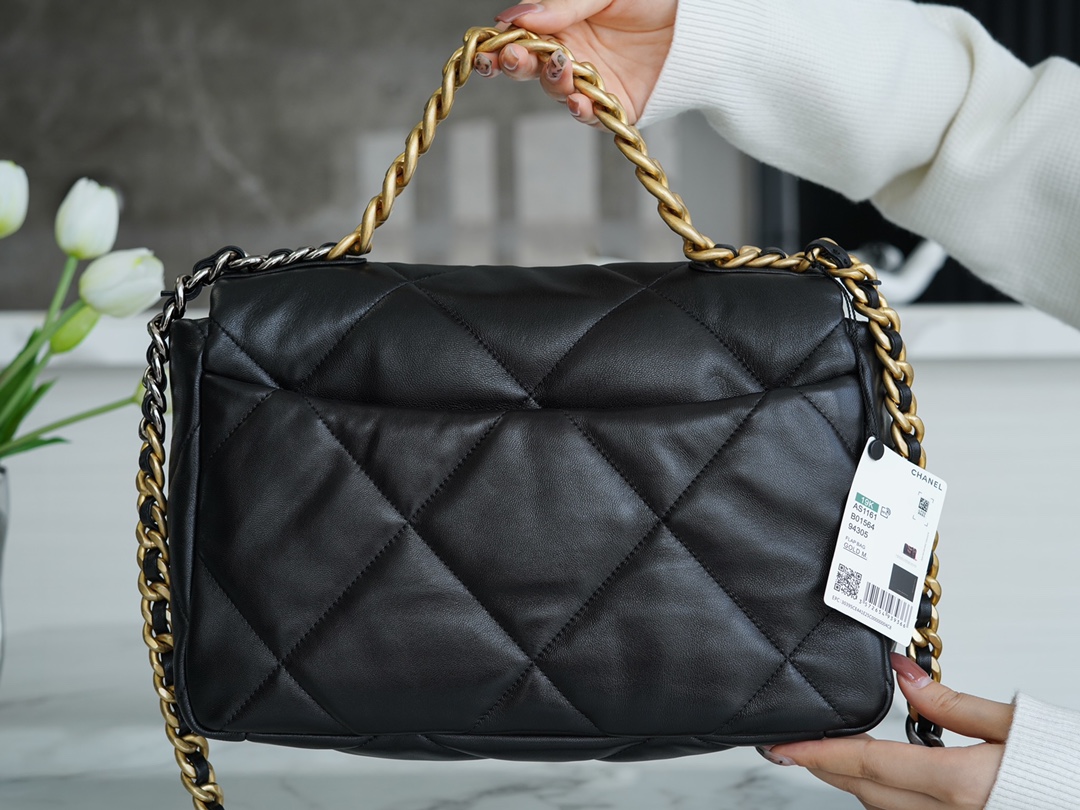 最高級シャネルスーパーコピー シャネルバッグコピー CHANEL 19 ラージ ハンドバッグ ブラック AS1161 B04852 94305 ラムスキン ゴールド金具 - 画像 (8)