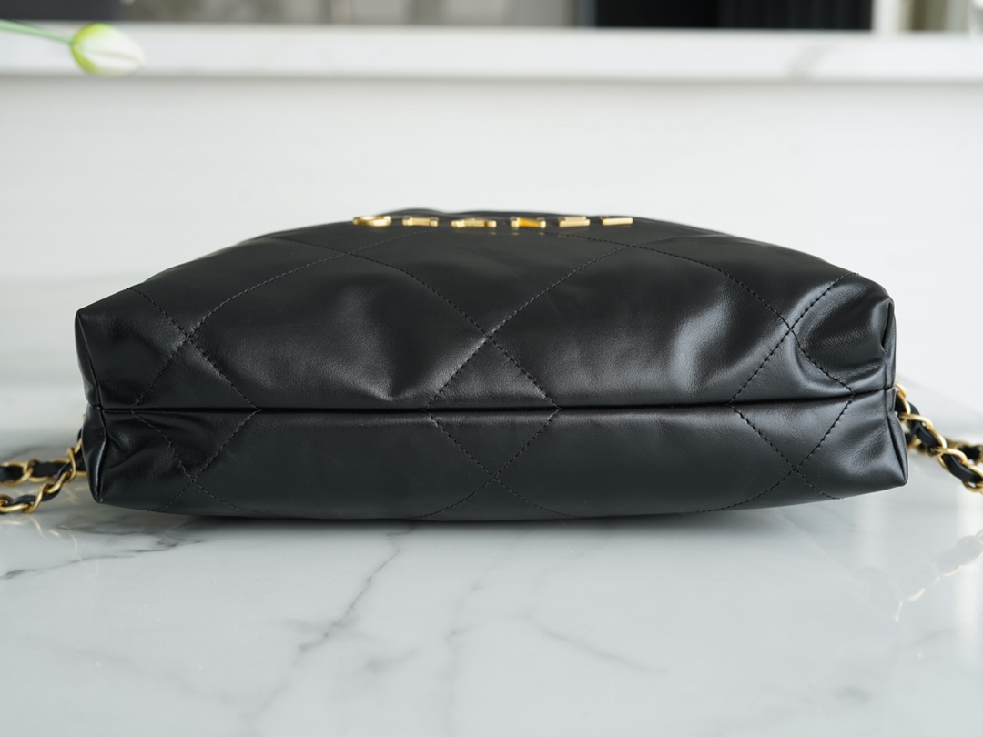 最高級シャネルスーパーコピー シャネルバッグコピー CHANEL 22 バックパック ブラック AS3859 B08037 94305 カーフスキン ゴールド金具 - 画像 (5)