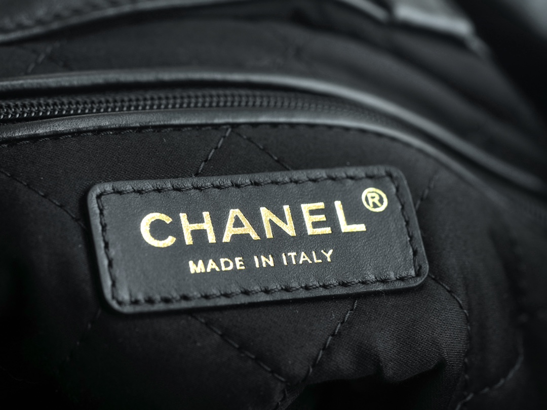 最高級シャネルスーパーコピー シャネルバッグコピー CHANEL 22 バックパック ブラック AS3859 B08037 94305 カーフスキン ゴールド金具 - 画像 (3)