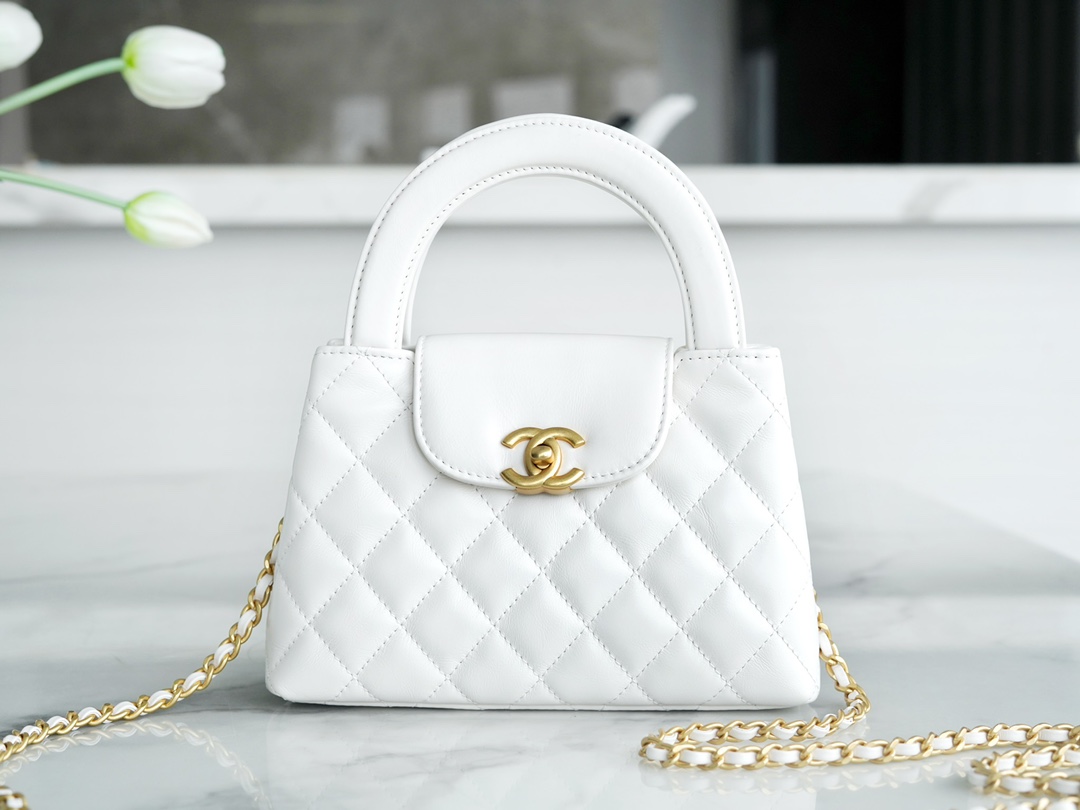 最高級シャネルスーパーコピー シャネルバッグコピー CHANEL ミニ ショッピング バッグ ホワイト AS4416 B14296 10601 カーフスキン ゴールド金具 - 画像 (9)