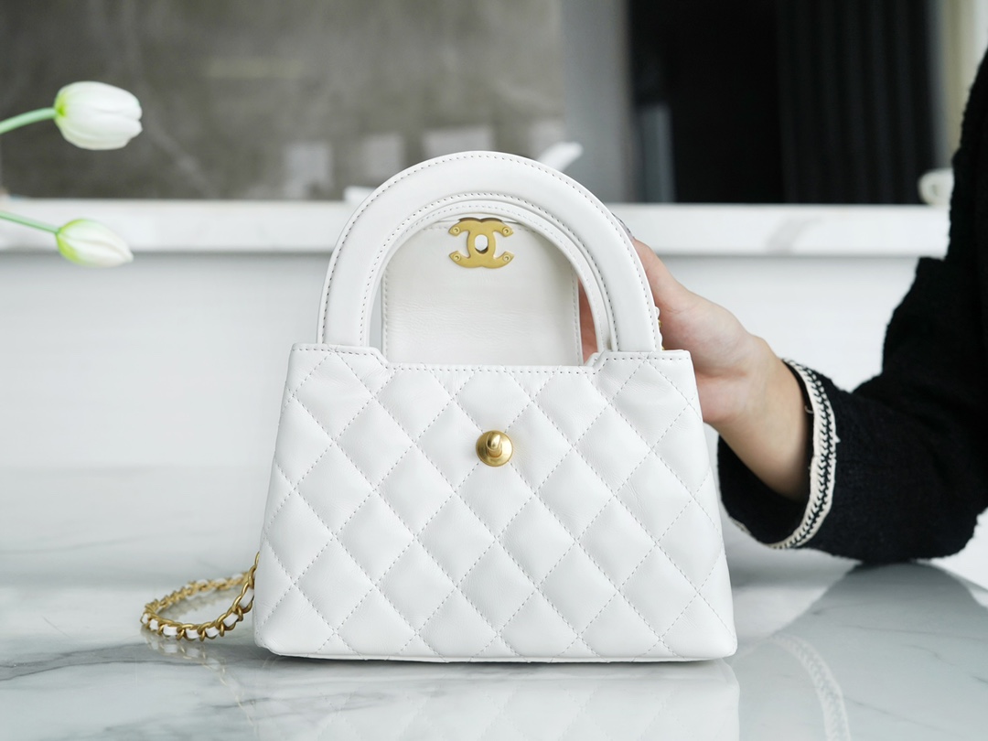 最高級シャネルスーパーコピー シャネルバッグコピー CHANEL ミニ ショッピング バッグ ホワイト AS4416 B14296 10601 カーフスキン ゴールド金具 - 画像 (7)