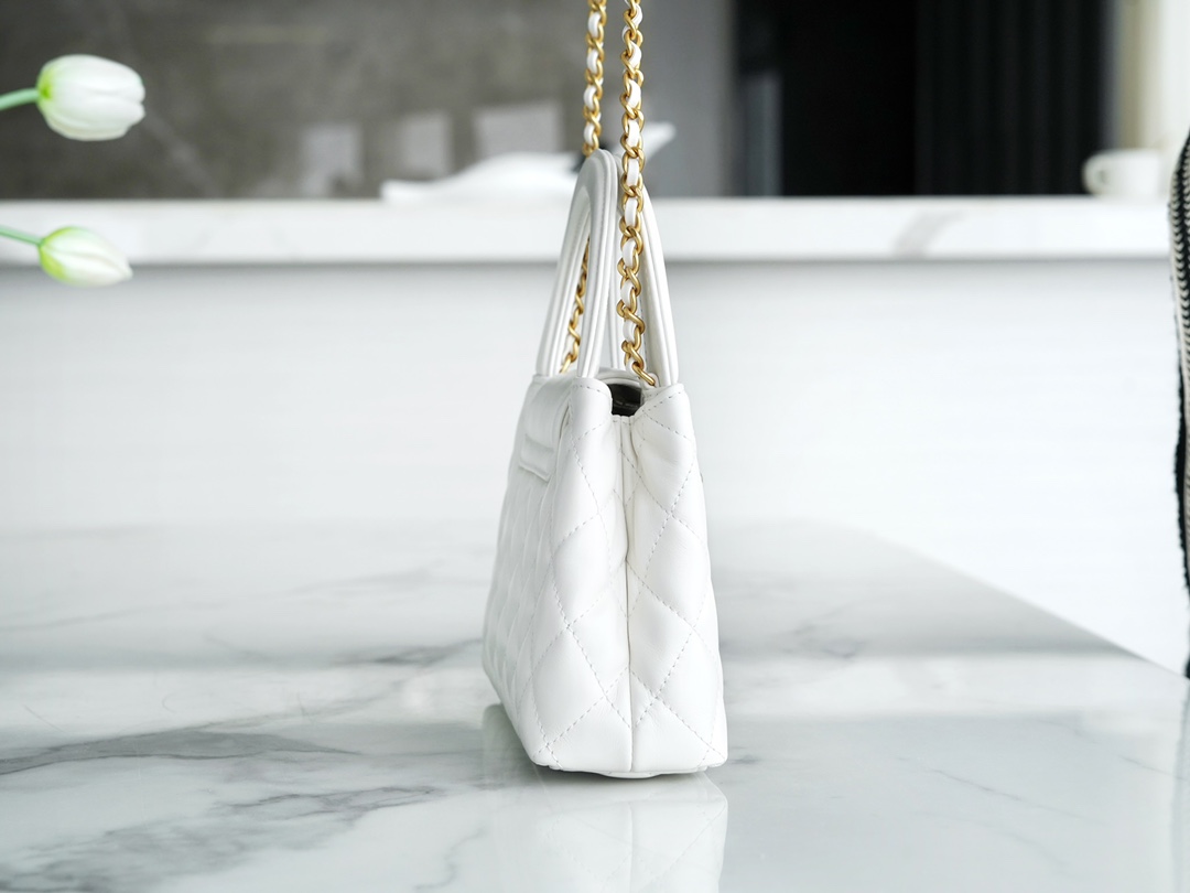 最高級シャネルスーパーコピー シャネルバッグコピー CHANEL ミニ ショッピング バッグ ホワイト AS4416 B14296 10601 カーフスキン ゴールド金具 - 画像 (3)