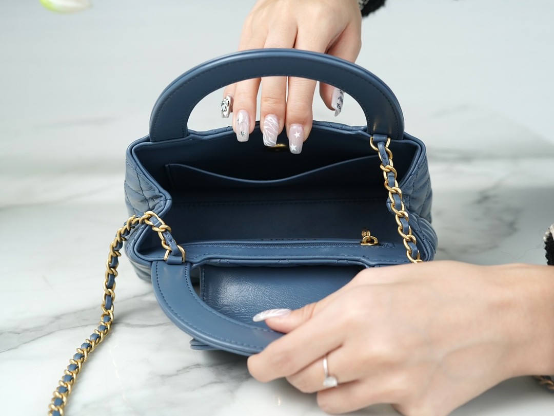 最高級シャネルスーパーコピー シャネルバッグコピー CHANEL ミニ ショッピング バッグ ブルー AS4416 B14296 NR651 カーフスキン ゴールド金具 - 画像 (2)